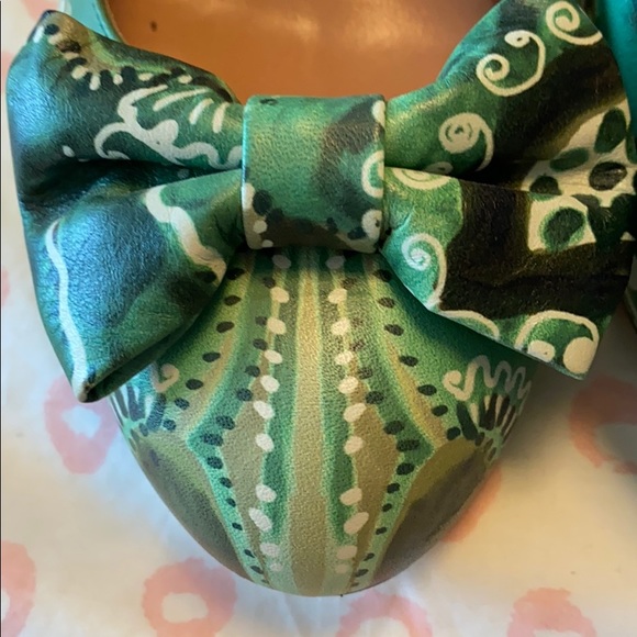 RED Valentino Green patterned heels. NWOT - Picture 2 of 11